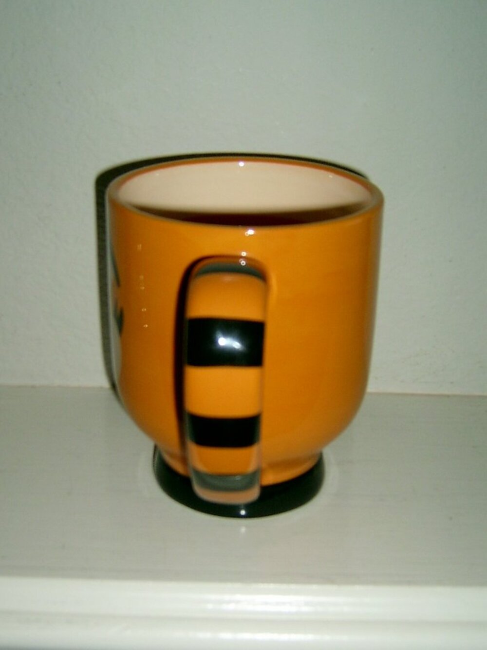 Tigger Disney Parks Rare Discontinued Large Ceramic Mug, NWOT - Picture 2 of 5